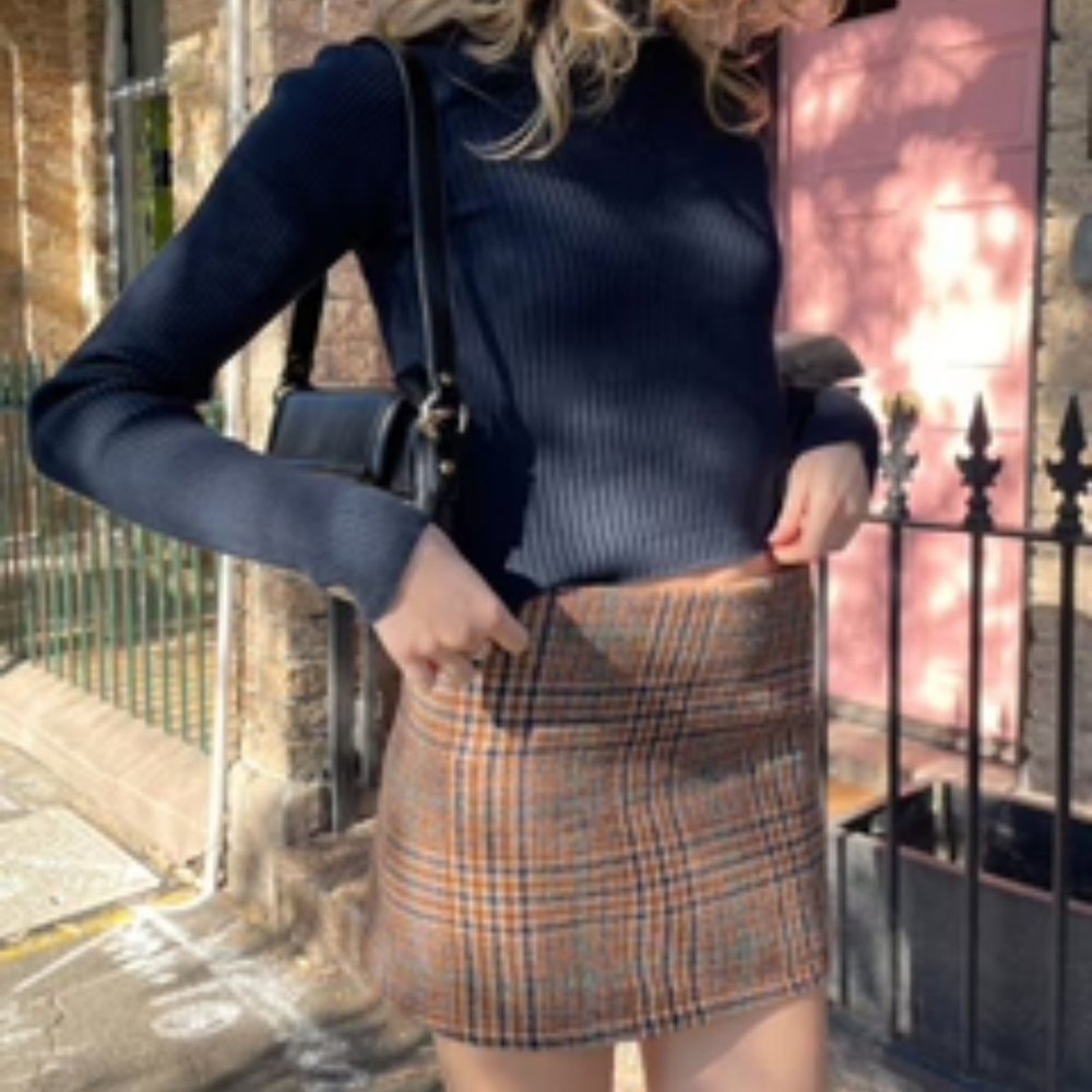 Brandy Melville Arlo Low Rise Plaid Skirt Brown/Ora… Gem